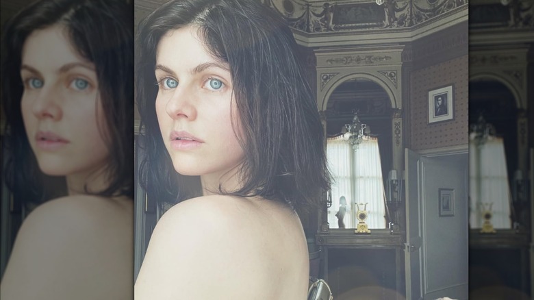 Alexandra Daddario in a nude selfie, makeup-free while in Paris
