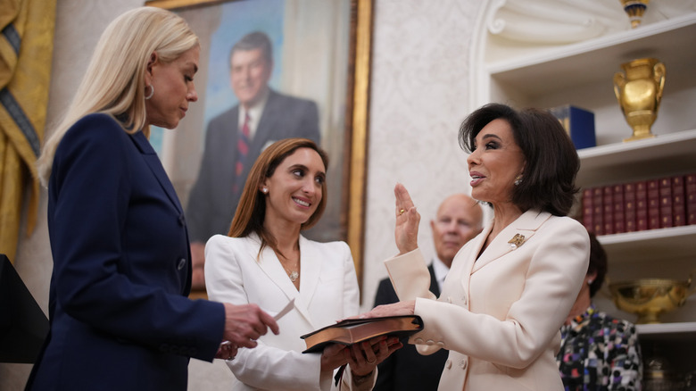 Jeanine Pirro (R) is sworn in by Attorney General Pam Bondi during a ceremony in the Oval Office of the White House on May 28, 2025.