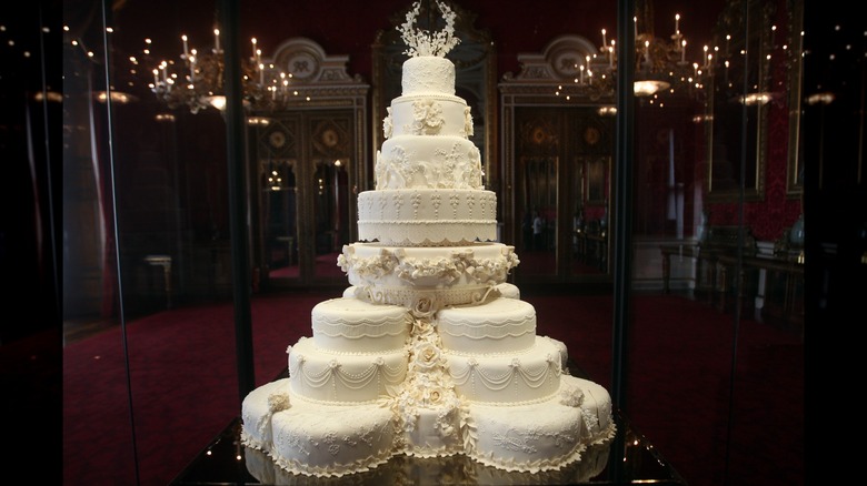 wedding cake for William and Catherine, Prince and Princess of Wales