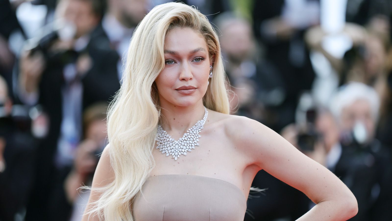 Supermodel Gigi Hadid reportedly expecting baby with Zayn Malik