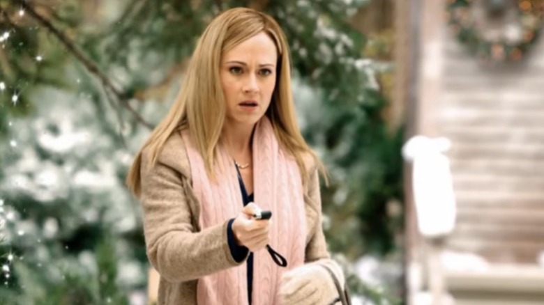 Nikki DeLoach in "A Dream of Christmas"