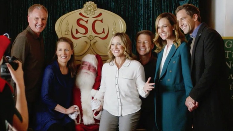 Nikki DeLoach (second from right) in "Reunited at Christmas"