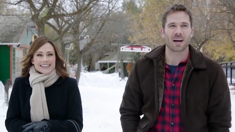 Nikki DeLoach (left) in "Christmas Land'