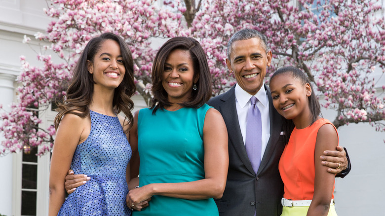 Malia, MIchelle, Barack, and Sasha Obama at the White House