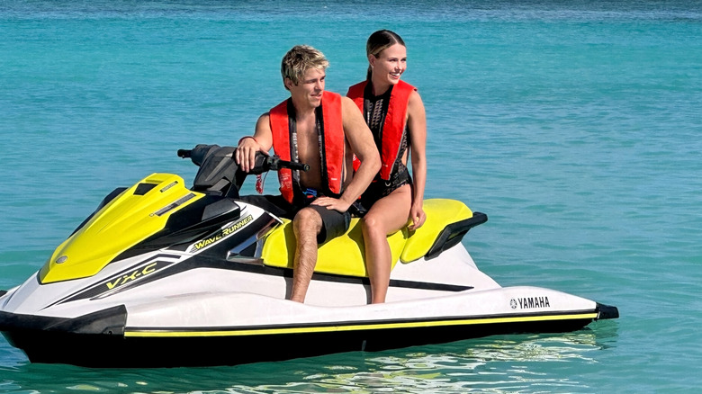 Jake Manley and Jocelyn Hudon in Love in the Maldives