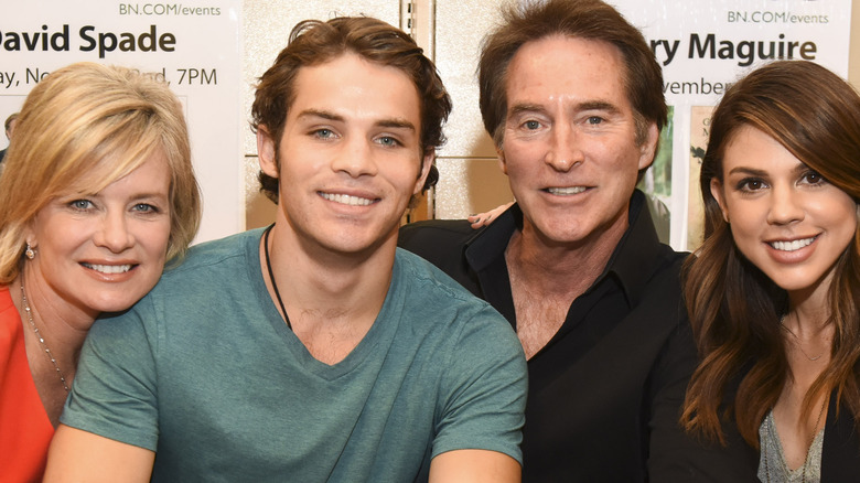 Days of Our Lives stars pose for a photo 