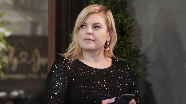 General Hospital's Maxie looking quizzical