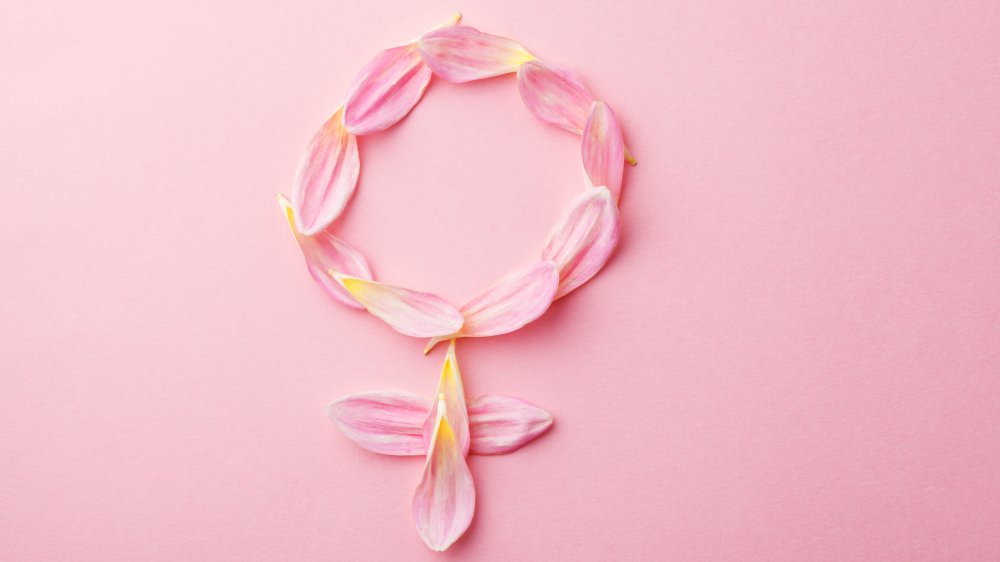 Flower petals, female sign