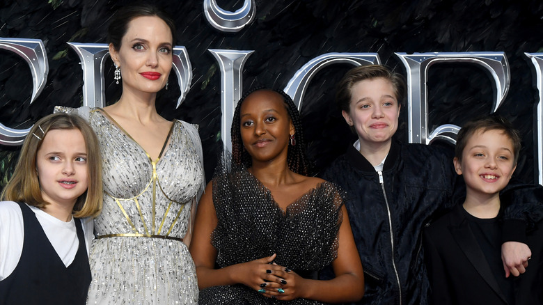 Angelina Jolie and her kids Zahara, Vivienne, Knox, and Shiloh