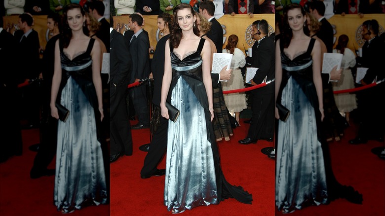 Anne Hathaway wearing a black and blue dress at the 2006 SAG Awards