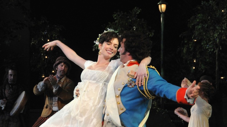 Anne Hathaway and Raúl Esparza performing in "Twelfth Night"