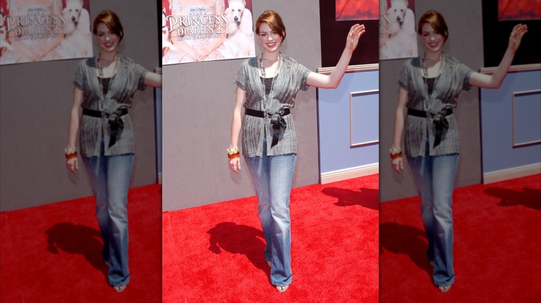 Anne Hathaway promoting The Princess Diaries 2 on the red carpet