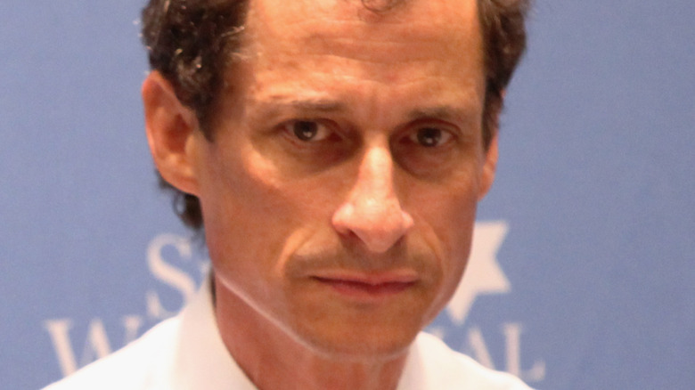 Anthony Weiner with a blank face