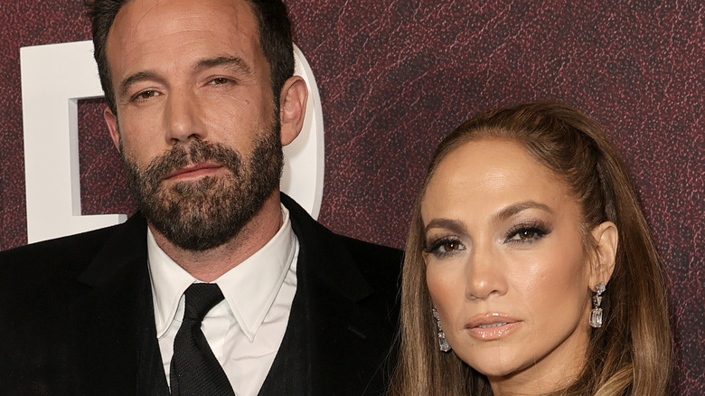 Ben Affleck and Jennifer Lopez on the red carpet. 