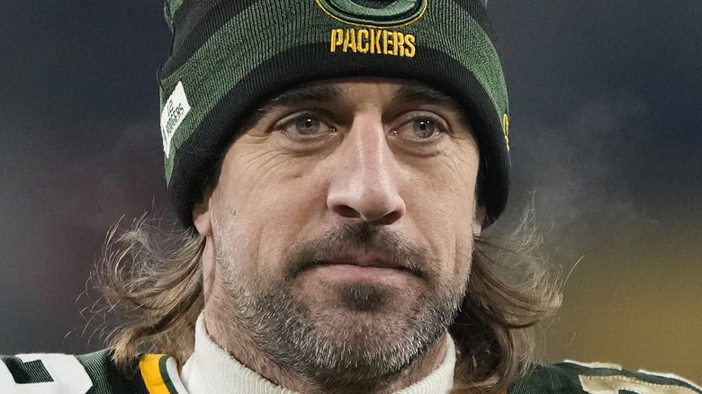 Aaron Rodgers on the field 