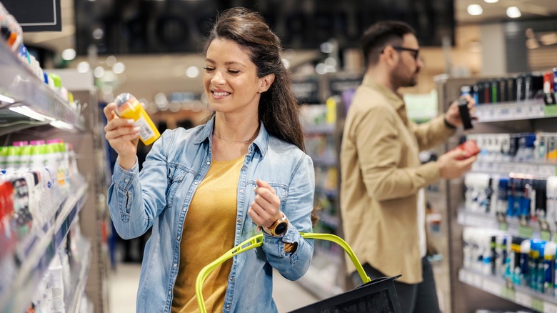 Are Women's Deodorants Really Different From Men's?