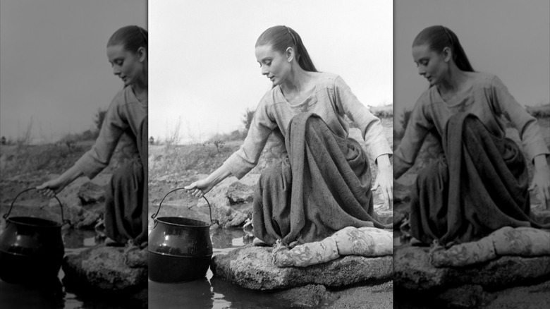 Audrey Hepburn in the 1960 film "The Unforgiven"