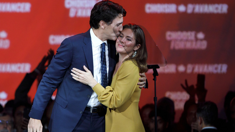Justin Trudeau kissing Sophie Grégoire on the head