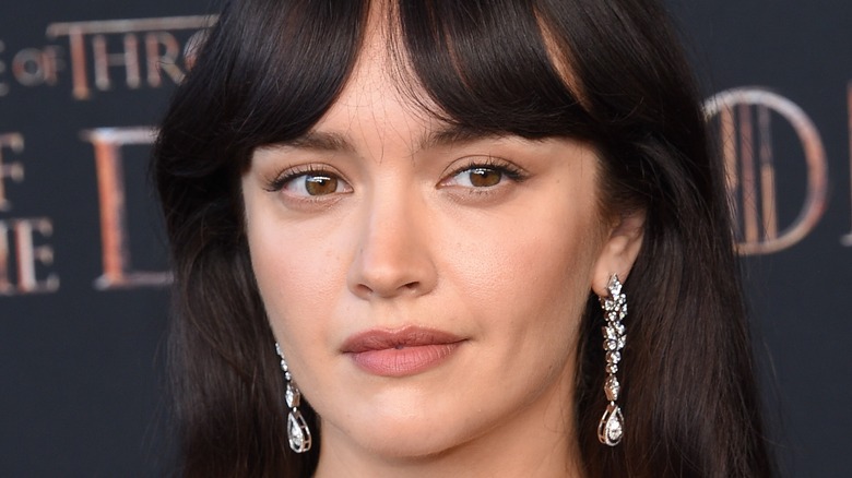 Closeup of Olivia Cooke on the red carpet