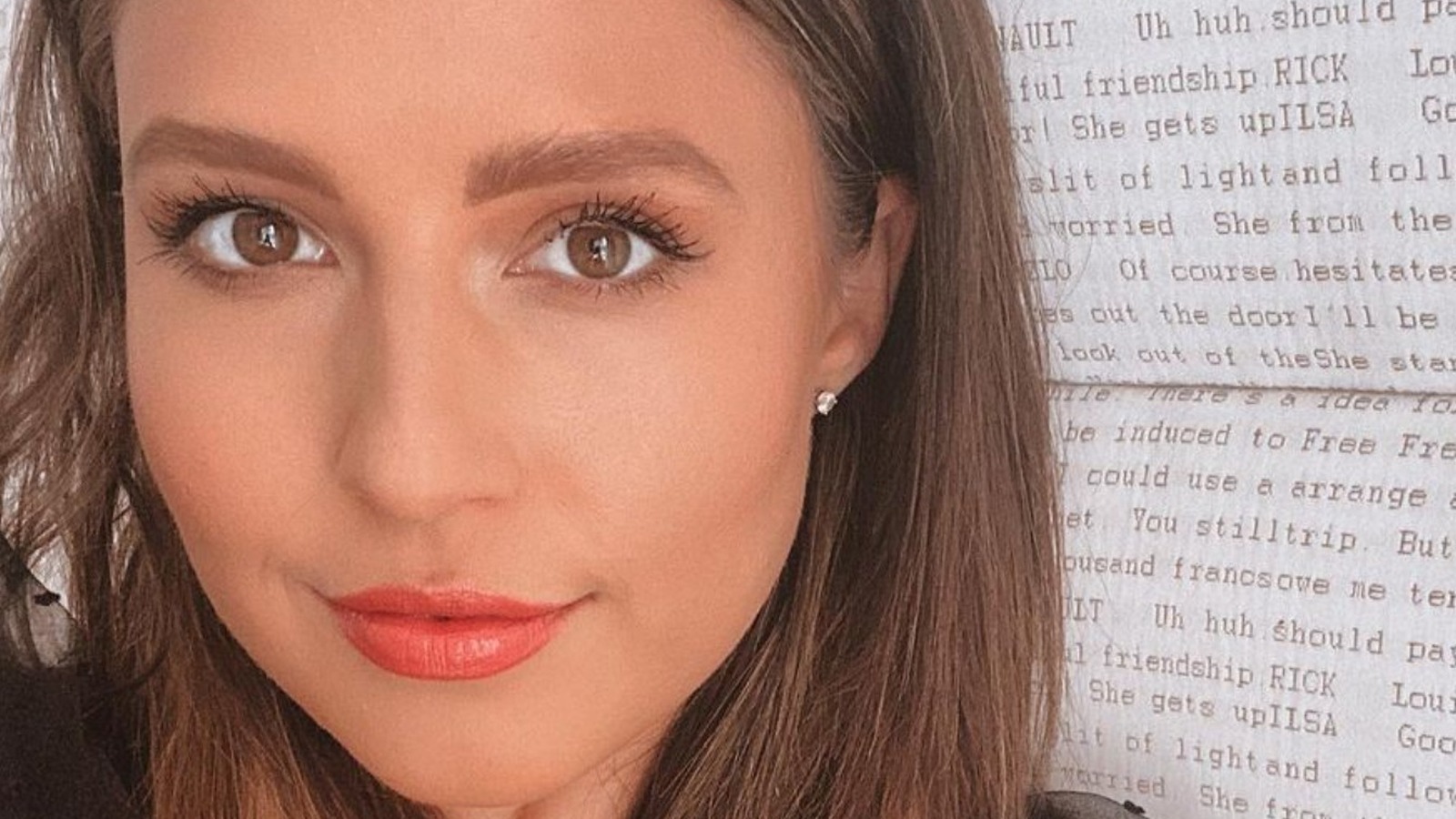 Bachelorette Katie Thurston Responds To Harsh Criticism Over Eating Edibles(00)