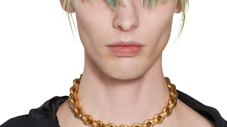 Bold Necklace in Gold