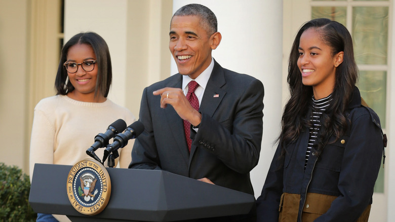 Barack Obama with Sasha and Malia Obama