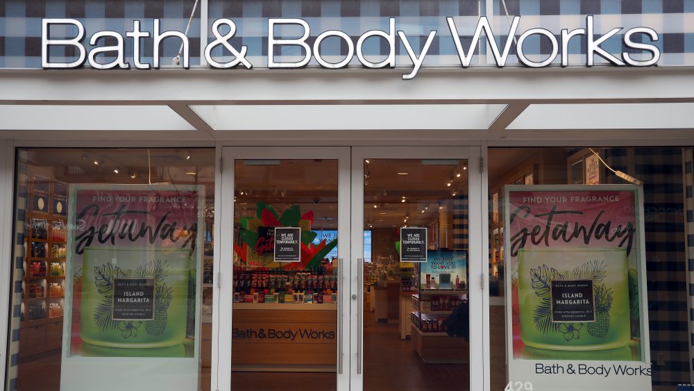 Bath and Body Works store exterior