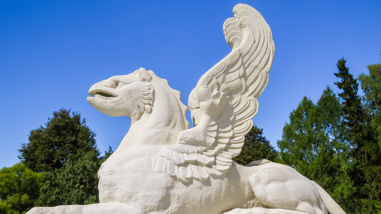 griffin statue