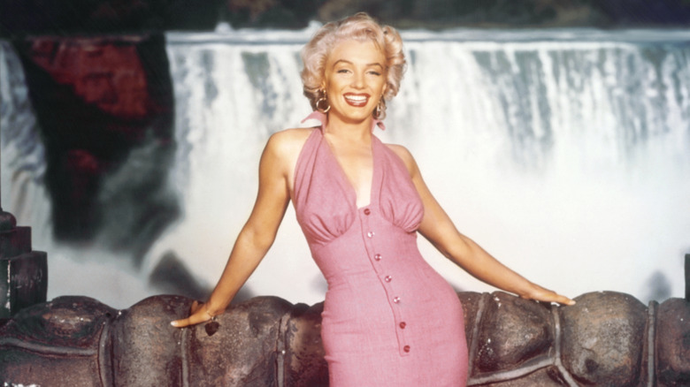 Marilyn Monroe on set of "Niagara"