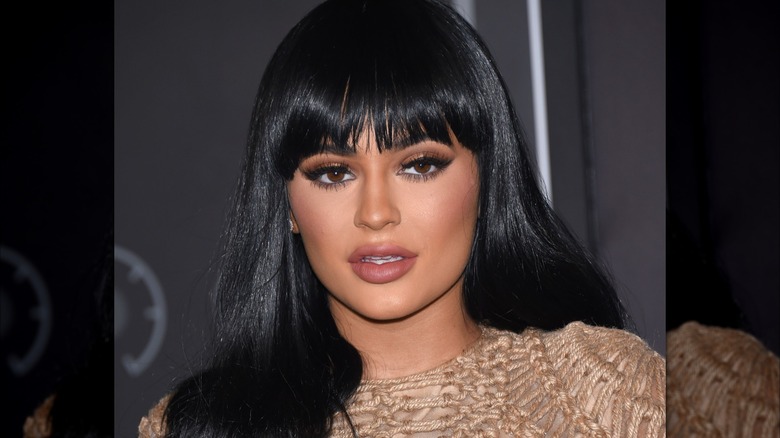 Kylie Jenner attends a red carpet event in 2015