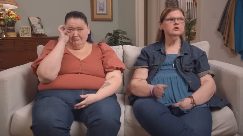 Amy Slaton crying next to sister Tammy Slaton in "1000-lb Sisters"
