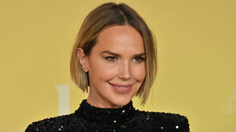 Arielle Kebbel smiling