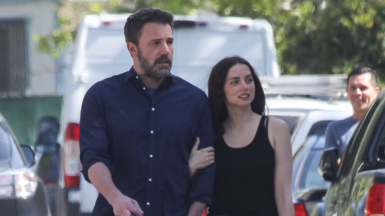 Ben Affleck and Ana de Armas walking their dogs in L.A., 2020