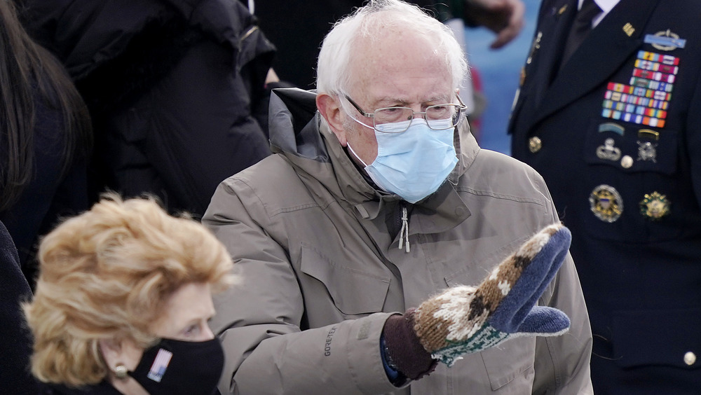 Bernie anders' Inauguration Day mittens