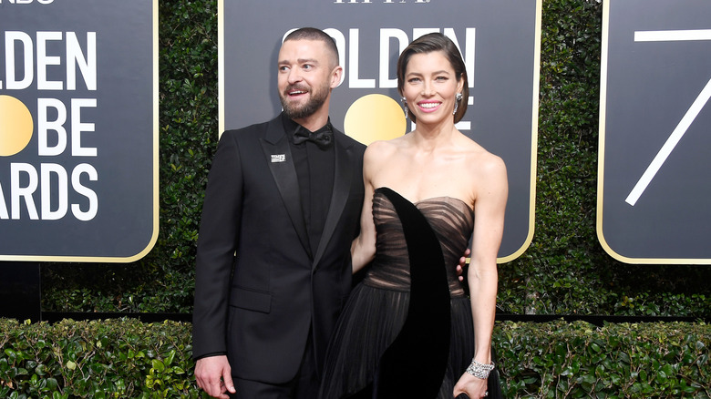 Jessica Biel posing with Justin Timberlake