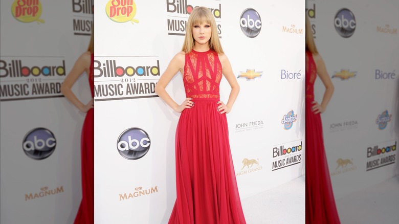 Taylor Swift at the 2012 Billboard Music Awards