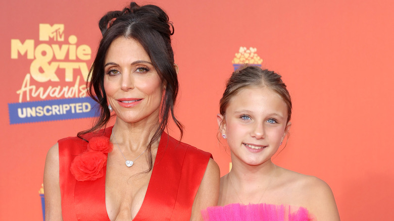 Bethenny and Bryn on the red carpet.