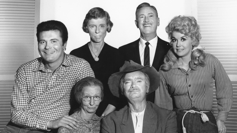 The cast of The Beverly Hillbillies in black-and-white photo.