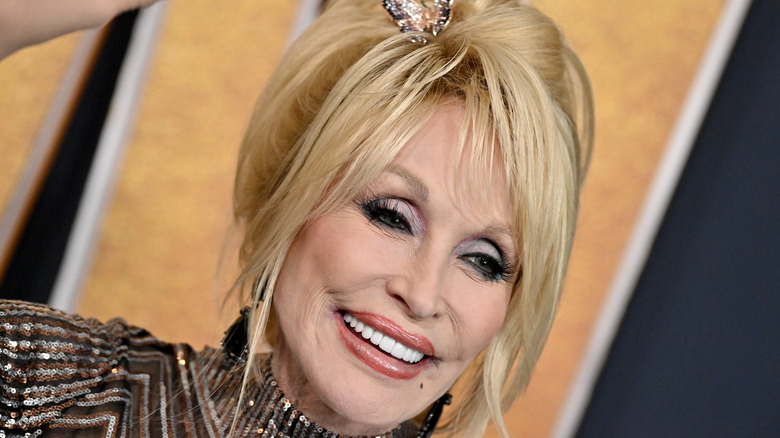 Dolly Parton smiling at the 2022 Country Music Awards