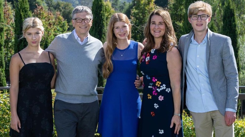 Phoebe, Bill, Jennifer, Melinda, and Rory Gates