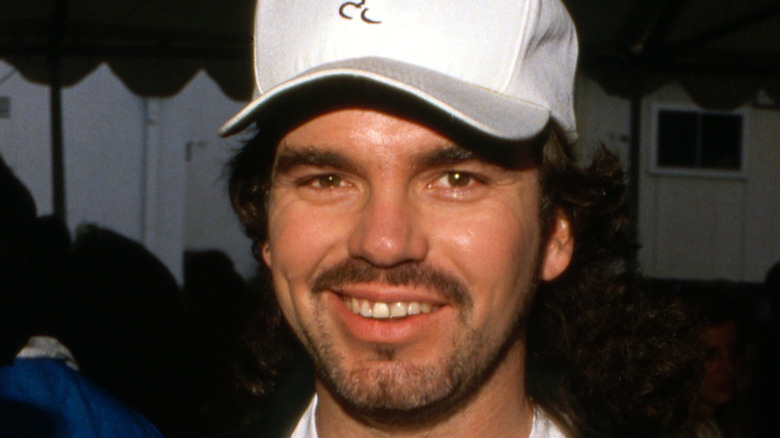 Billy Bob Thornton smiling in the '90s