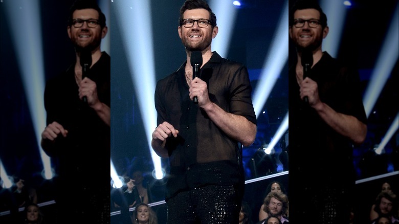 Billy Eichner at the 2022 VMAs