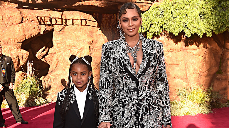 Beyonce and blue ivy Carter on the red carpet