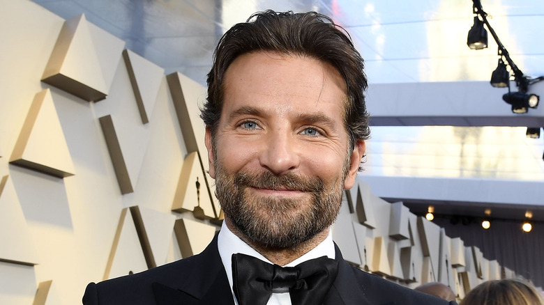 Bradley Cooper posing on the red carpet