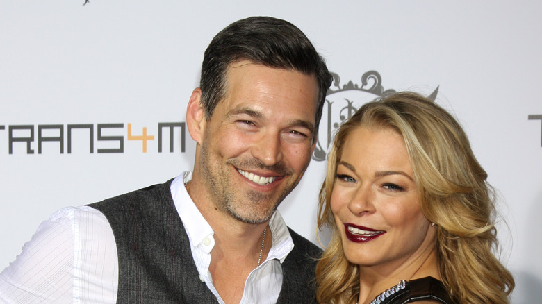 Eddie Cibrian and Leann Rimes smile