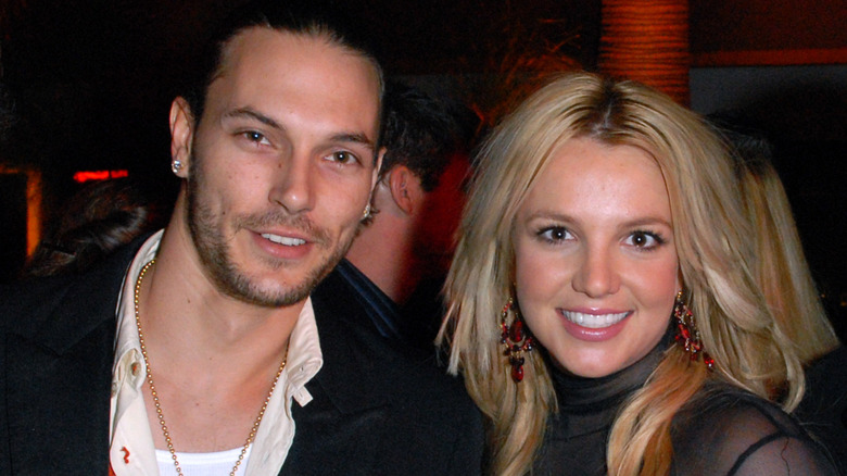 Kevin Federline and Britney Spears posing for a photo