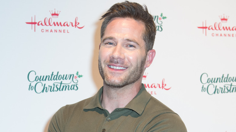 Luke Macfarlane smiling 