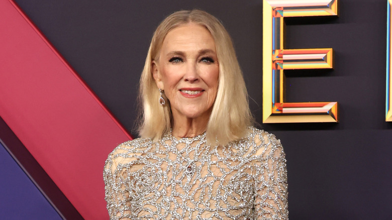 Catherine O'Hara in a glittering silver dress