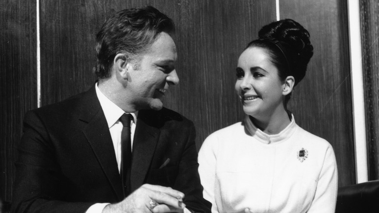 Richard Burton & Elizabeth Taylor in December 1962