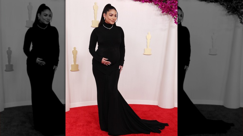 Pregnant Vanessa Hudgens in all-black gown at the Oscars